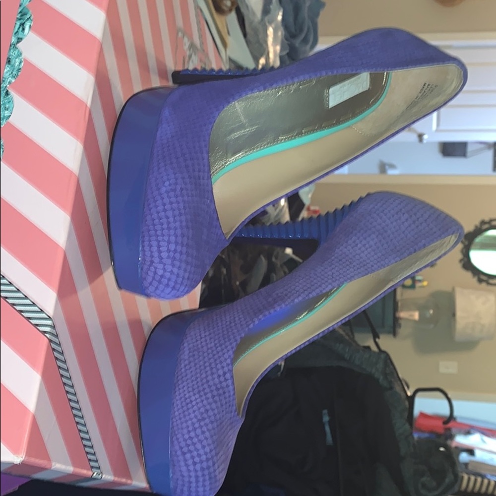 ♦️ Rachel Roy | 9.5 RFKamaria Blue Suede Stilettos